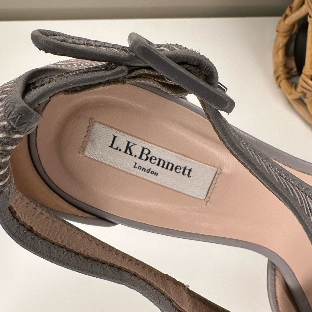 K. Bennett London Gray White Striped Christina Pumps Made in Italy, Size 9.5/40 - Picture 8 of 14